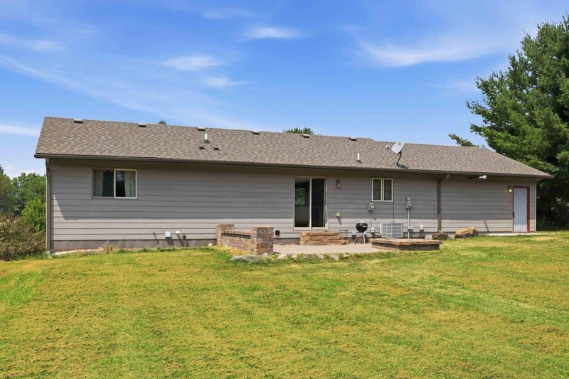 19995 Ann River Dr, Mora, MN 55051