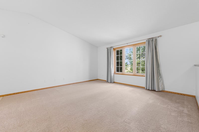 2505 Country View Dr, Northfield, MN 55057