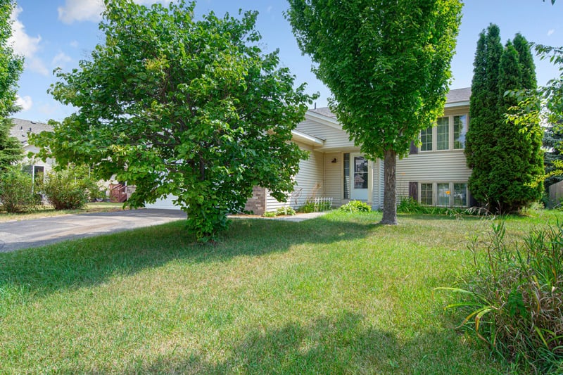 2505 Country View Dr, Northfield, MN 55057