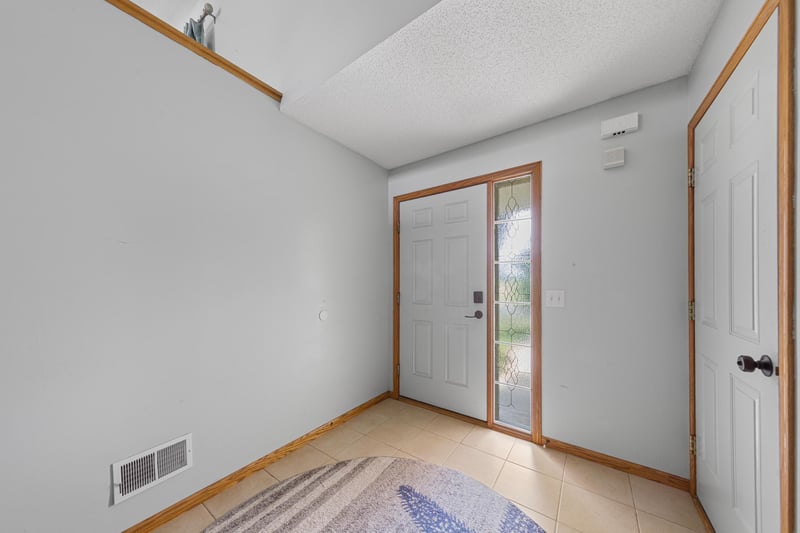 2505 Country View Dr, Northfield, MN 55057