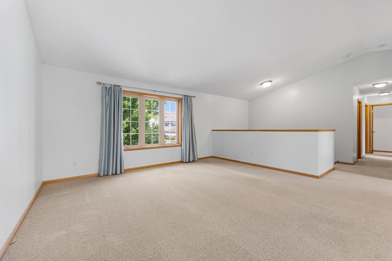 2505 Country View Dr, Northfield, MN 55057