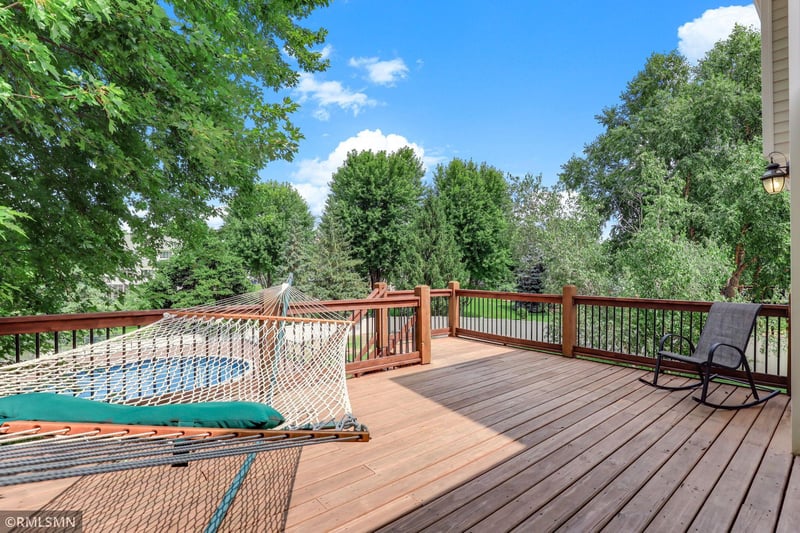 6911 Cambridge Rd, Shakopee, MN 55379