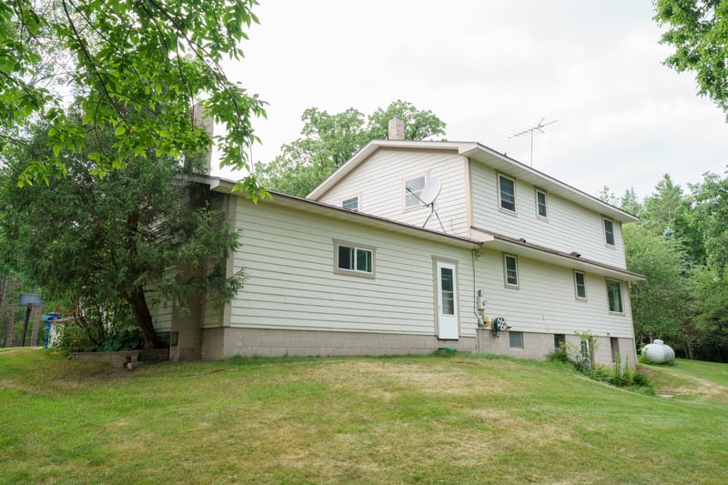 643 Crescent Rd, South Haven, MN 55382