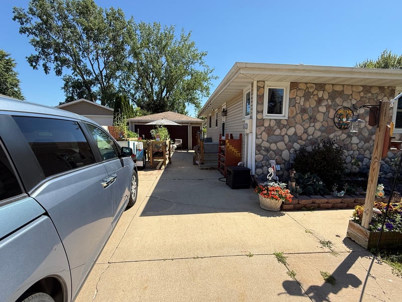 502 Brins Ct SE, Stewartville, MN 55976