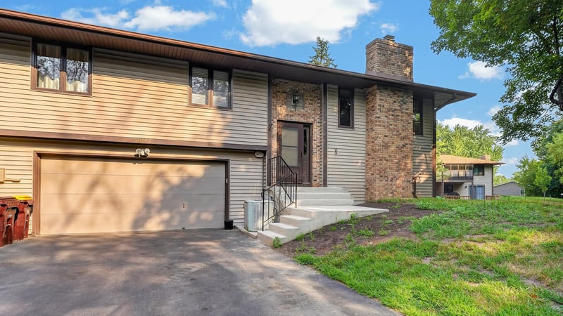 30167 Olinda Trl, Lindstrom, MN 55045
