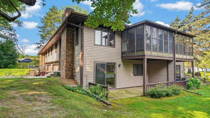 30167 Olinda Trl, Lindstrom, MN 55045