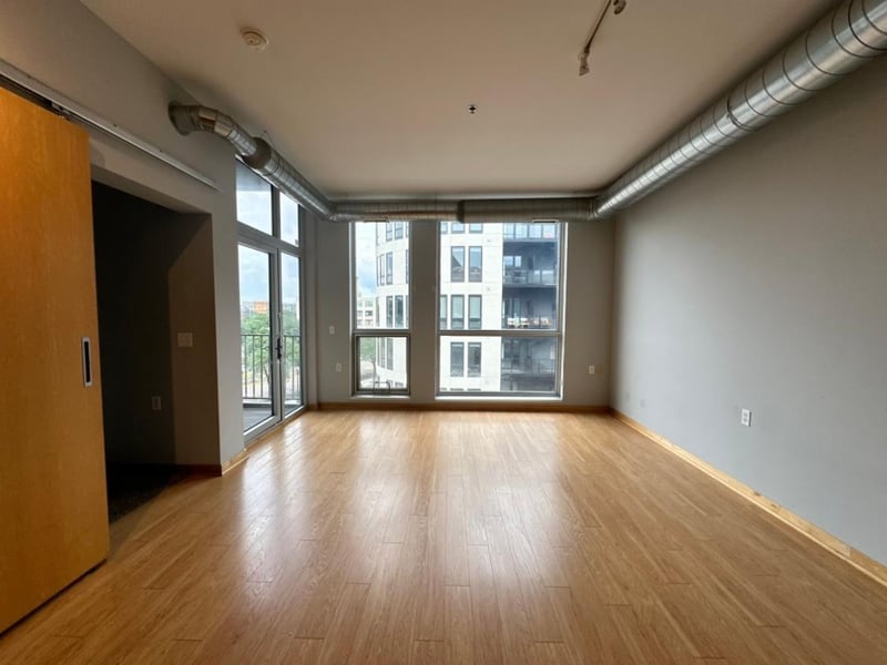 1211 Lagoon Ave #405, Minneapolis, MN 55408