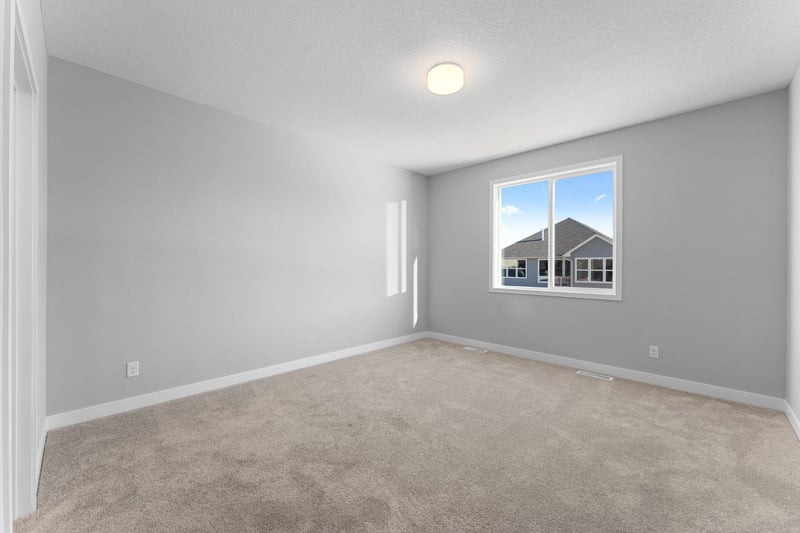 2173 Westpointe Dr, Hastings, MN 55033