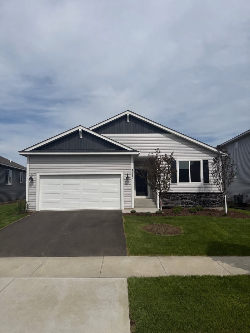 2173 Westpointe Dr, Hastings, MN 55033