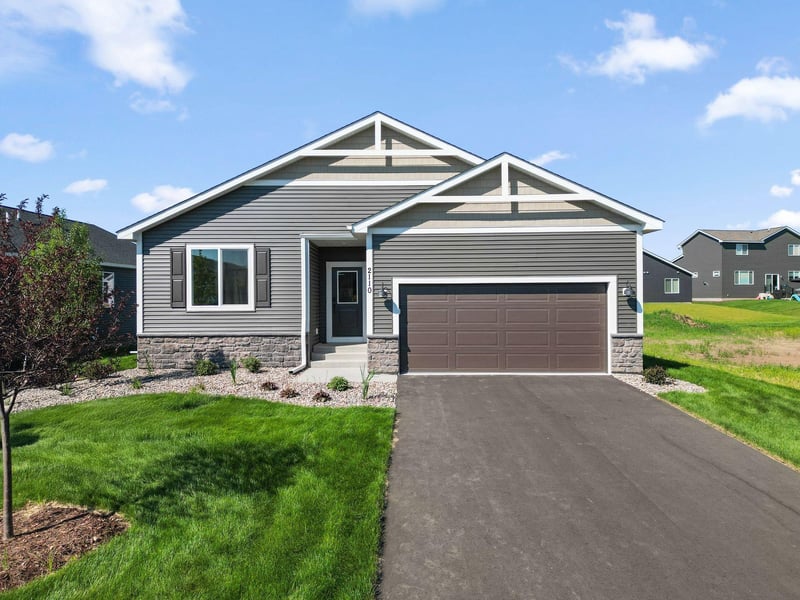 2110 Ridgepointe Dr, Hastings, MN 55033