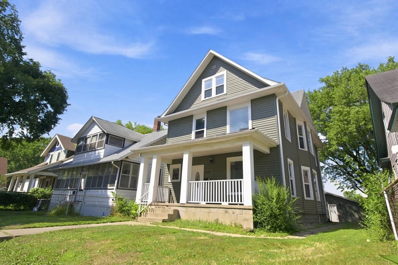 969 Carroll Ave, Saint Paul, MN 55104