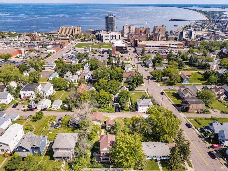 410 E 7th St, Duluth, MN 55805