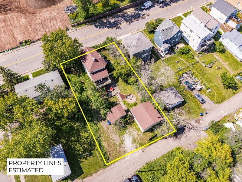 410 E 7th St, Duluth, MN 55805