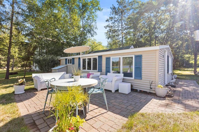 31527 Stewarts Bay Dr, Pequot Lakes, MN 56472