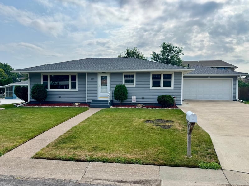 334 Oak St, Winona, MN 55987
