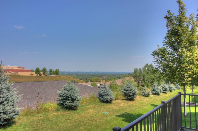 2734 Ridgeview Dr, Red Wing, MN 55066