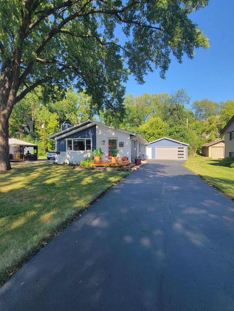 1312 Gettysburg Ave N, Golden Valley, MN 55427