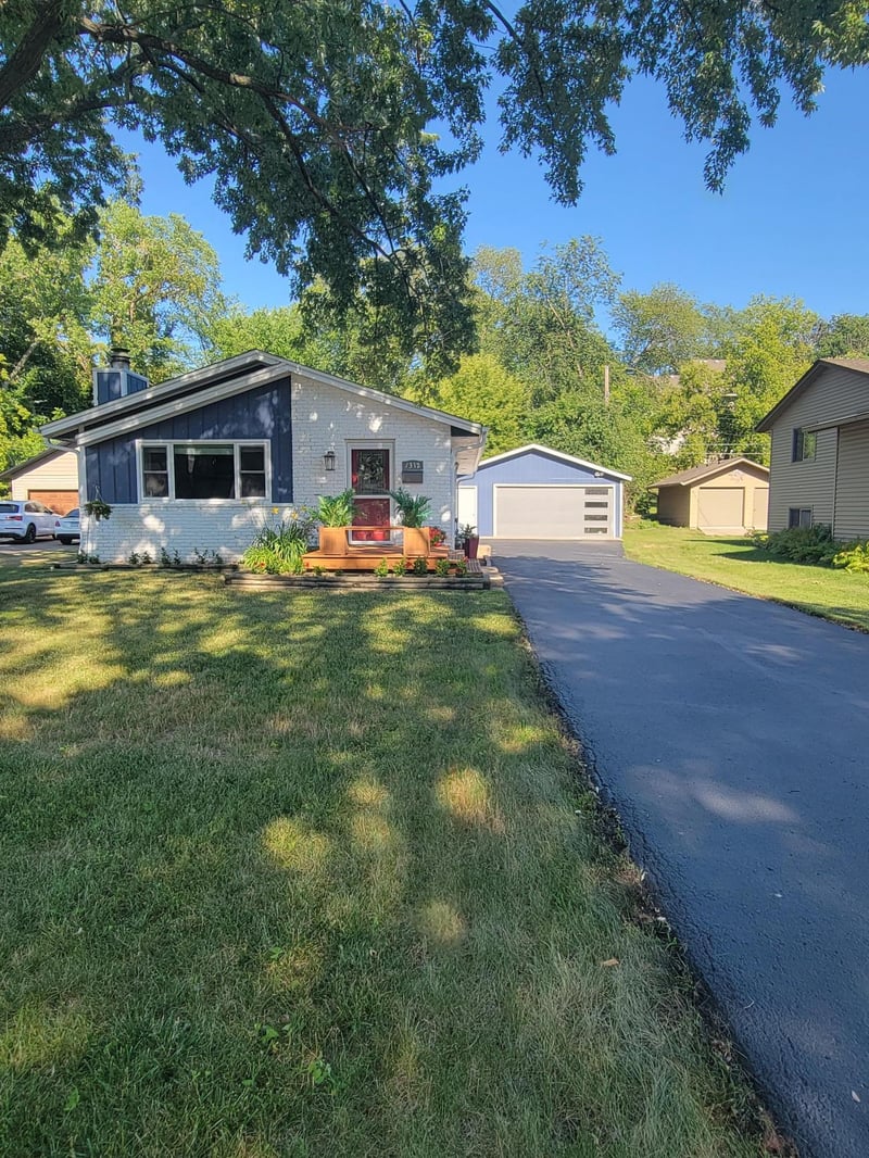 1312 Gettysburg Ave N, Golden Valley, MN 55427