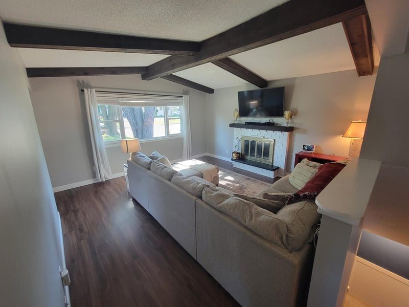 1312 Gettysburg Ave N, Golden Valley, MN 55427