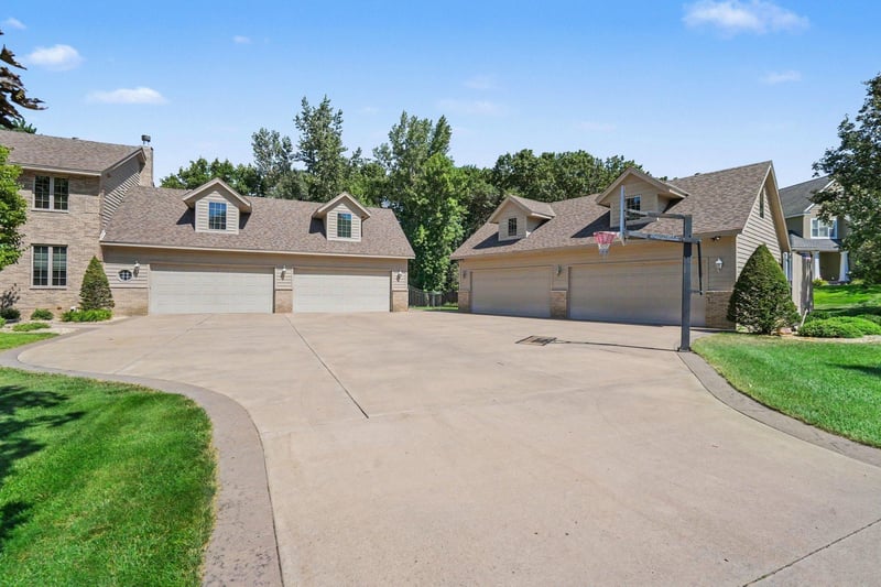 1168 Fox Rn SW, Cambridge, MN 55008