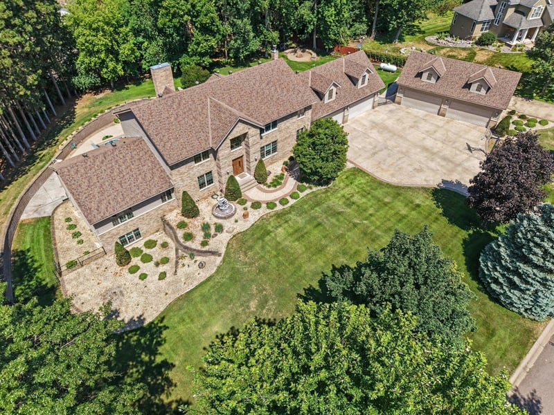 1168 Fox Rn SW, Cambridge, MN 55008