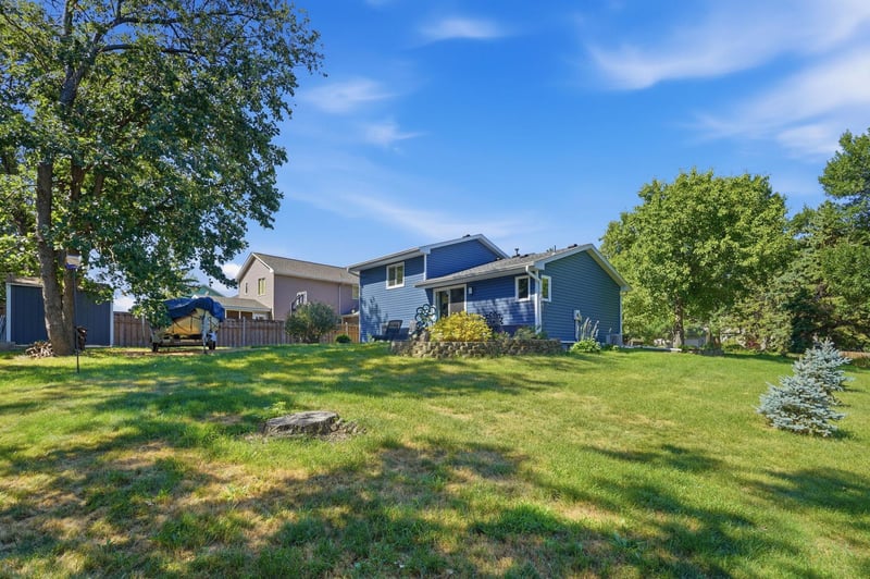 12481 Ilex St NW, Coon Rapids, MN 55448