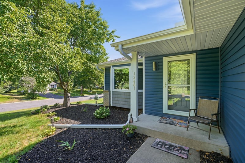 12481 Ilex St NW, Coon Rapids, MN 55448