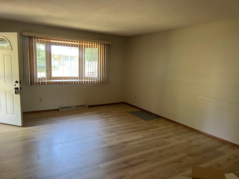 436 Kennedy St, River Falls, WI 54022