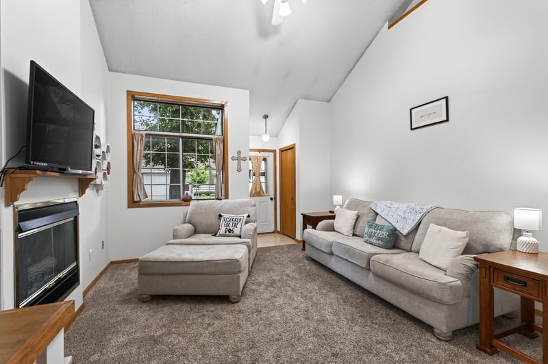 9966 Fillmore St NE, Blaine, MN 55434