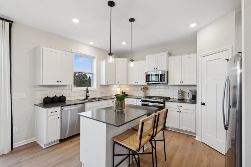 4170 Narrows Canyon Trl, Chaska, MN 55318