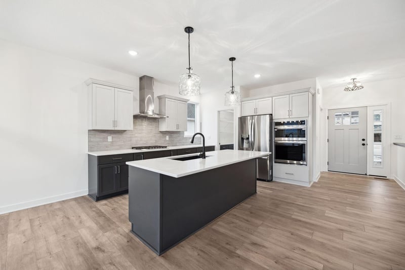 5308 177th St W, Lakeville, MN 55044