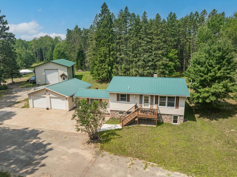 28249 Lost Lake Dr, Grand Rapids, MN 55744