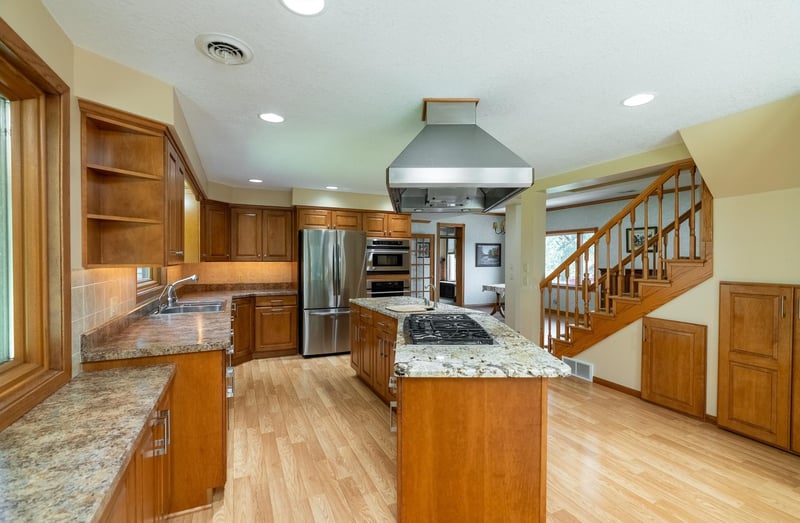 13698 Maple Rd, Mapleton, MN 56065