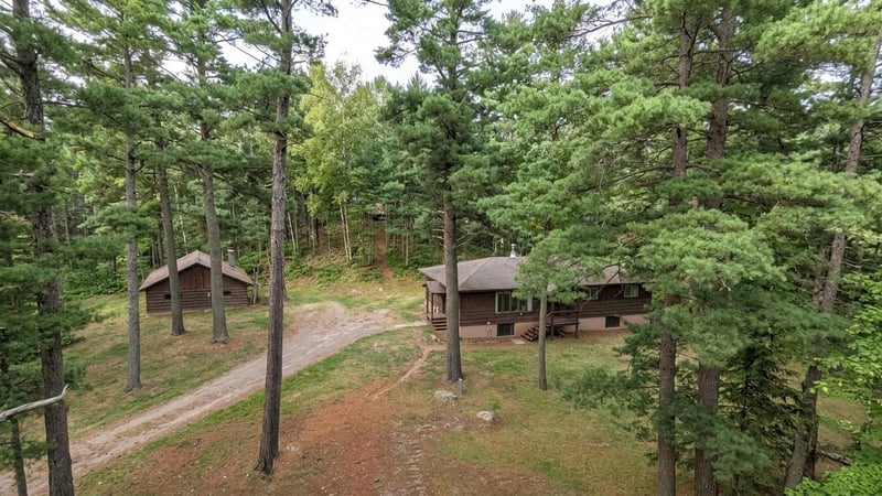 2581 Hallmark Dr, Ely, MN 55731