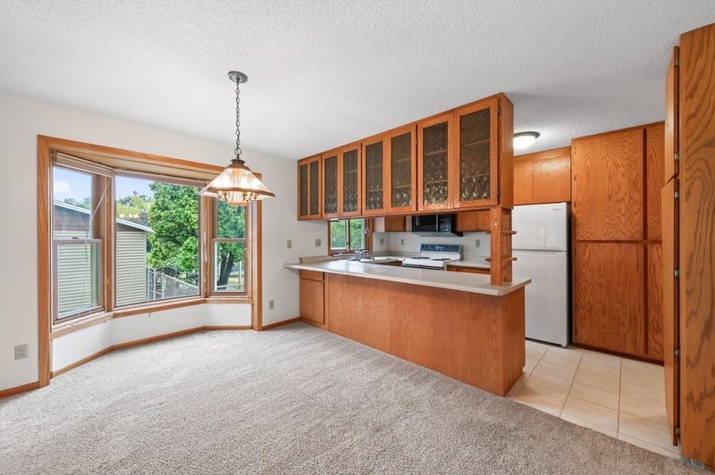 14310 14th Ave N, Plymouth, MN 55447