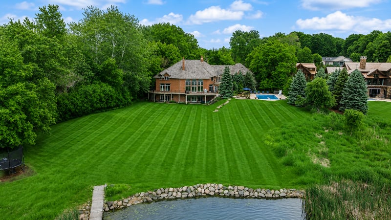 425 Oxford Rd, Orono, MN 55356
