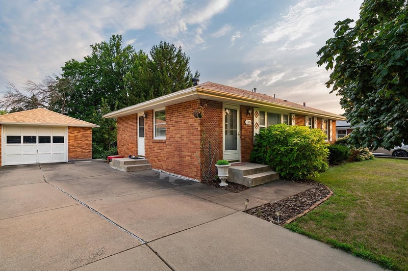 3370 144th St W, Rosemount, MN 55068