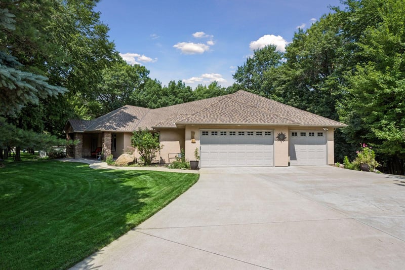 22372 Tipton St NW, Elk River, MN 55330