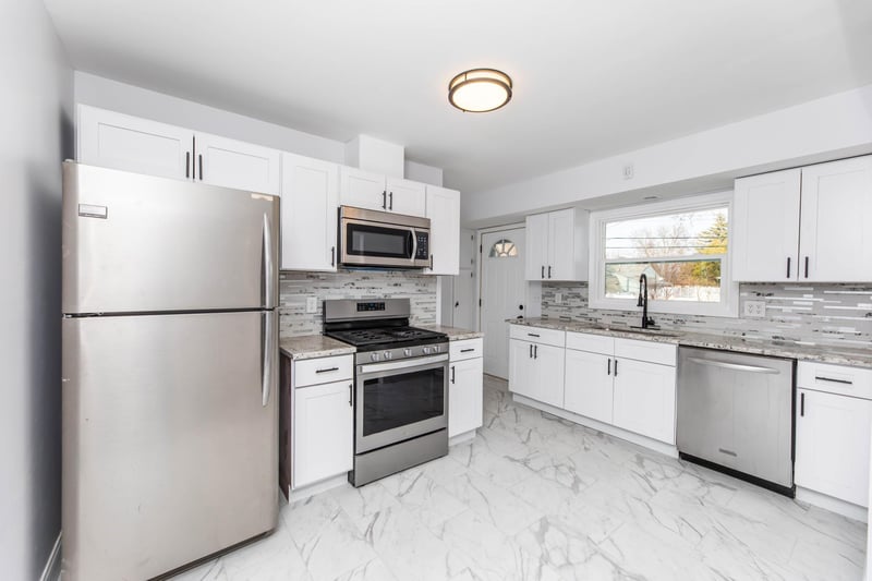 6412 Indiana Ave N, Brooklyn Center, MN 55429