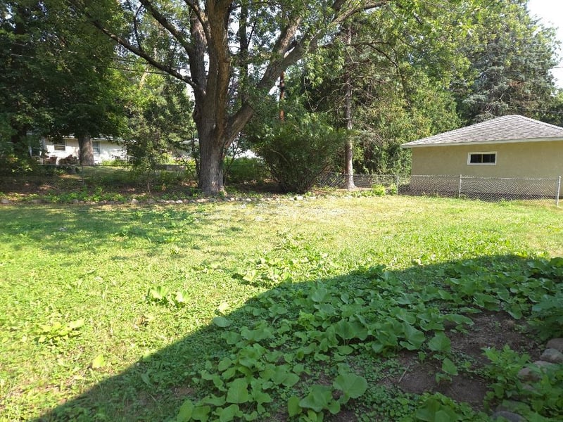 2744 Matilda St, Roseville, MN 55113