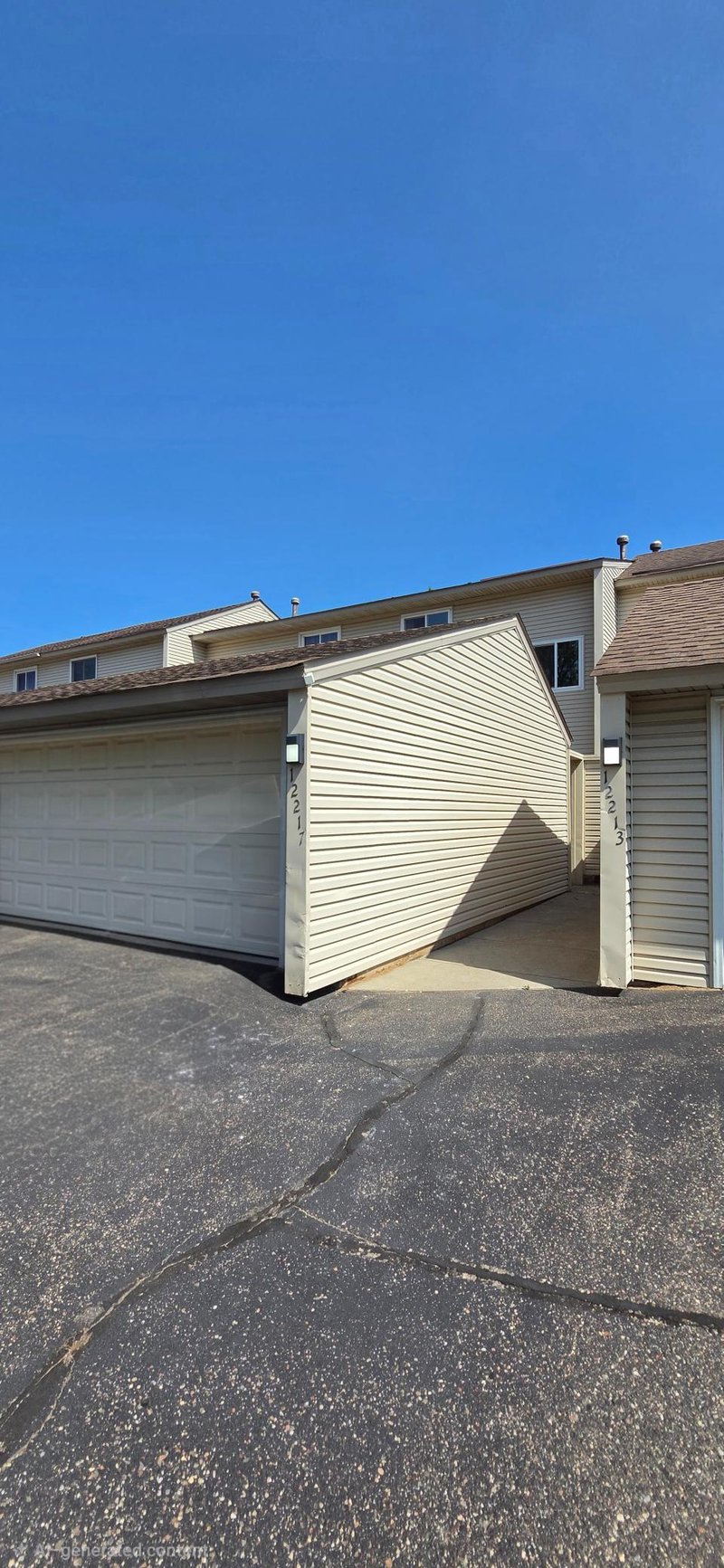 12217 Drake St NW, Coon Rapids, MN 55448