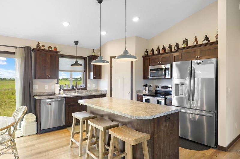 4124 Eaton Cir NE, Monticello, MN 55362