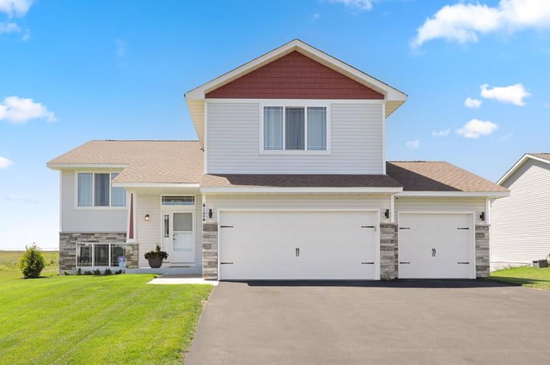 4124 Eaton Cir NE, Monticello, MN 55362