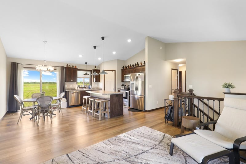 4124 Eaton Cir NE, Monticello, MN 55362