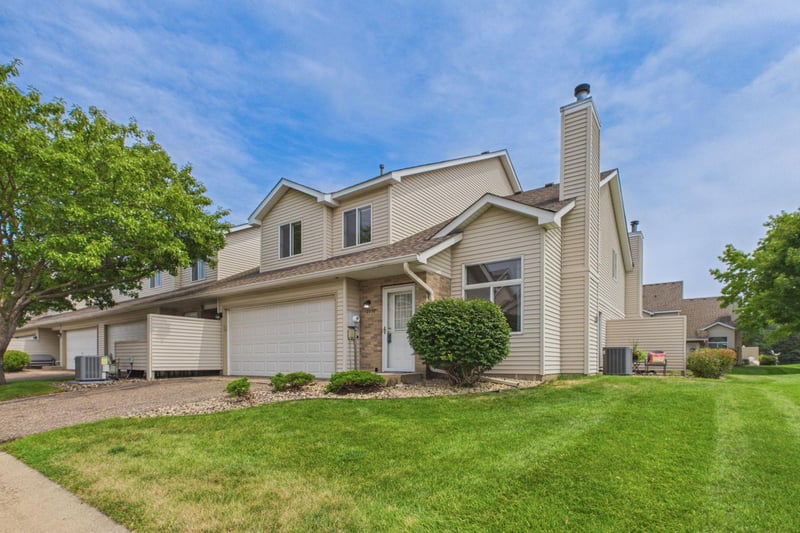 7797 Hemingway Ave S, Cottage Grove, MN 55016
