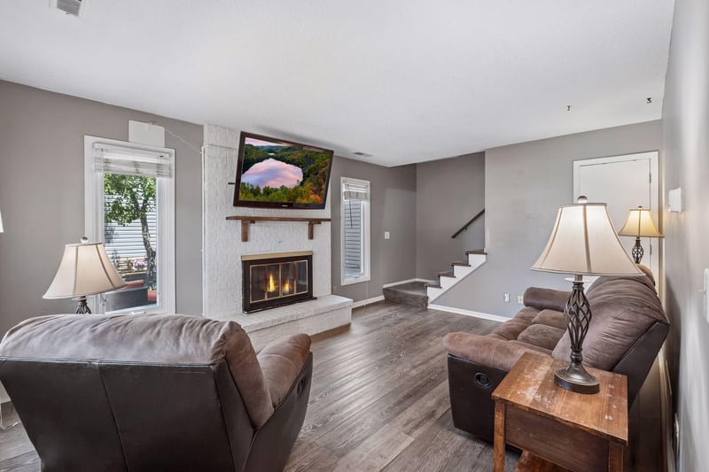 1748 Karis Way, Eagan, MN 55122