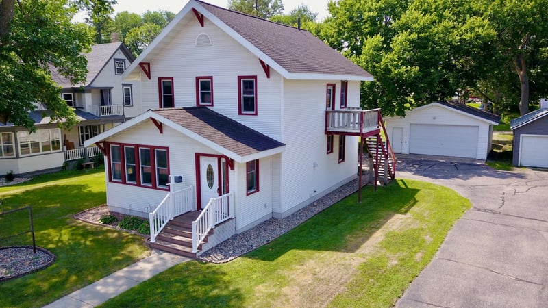 620 Main St S, Sauk Centre, MN 56378