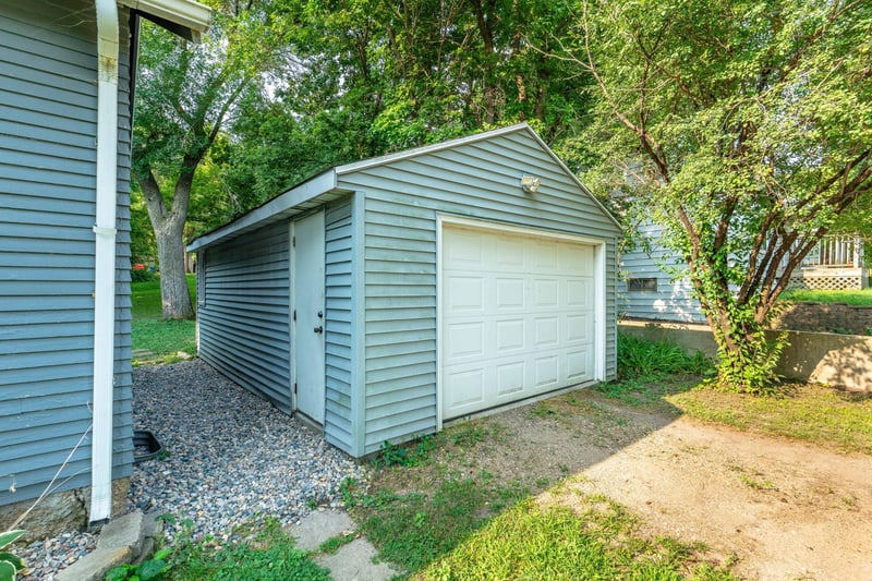 211 W Channing Ave, Fergus Falls, MN 56537