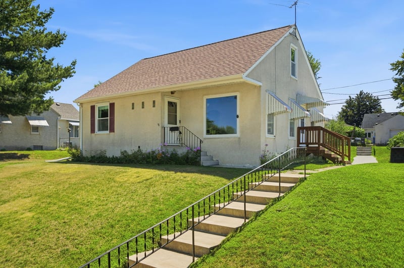 1846 Clear Ave, Saint Paul, MN 55119