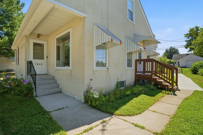 1846 Clear Ave, Saint Paul, MN 55119